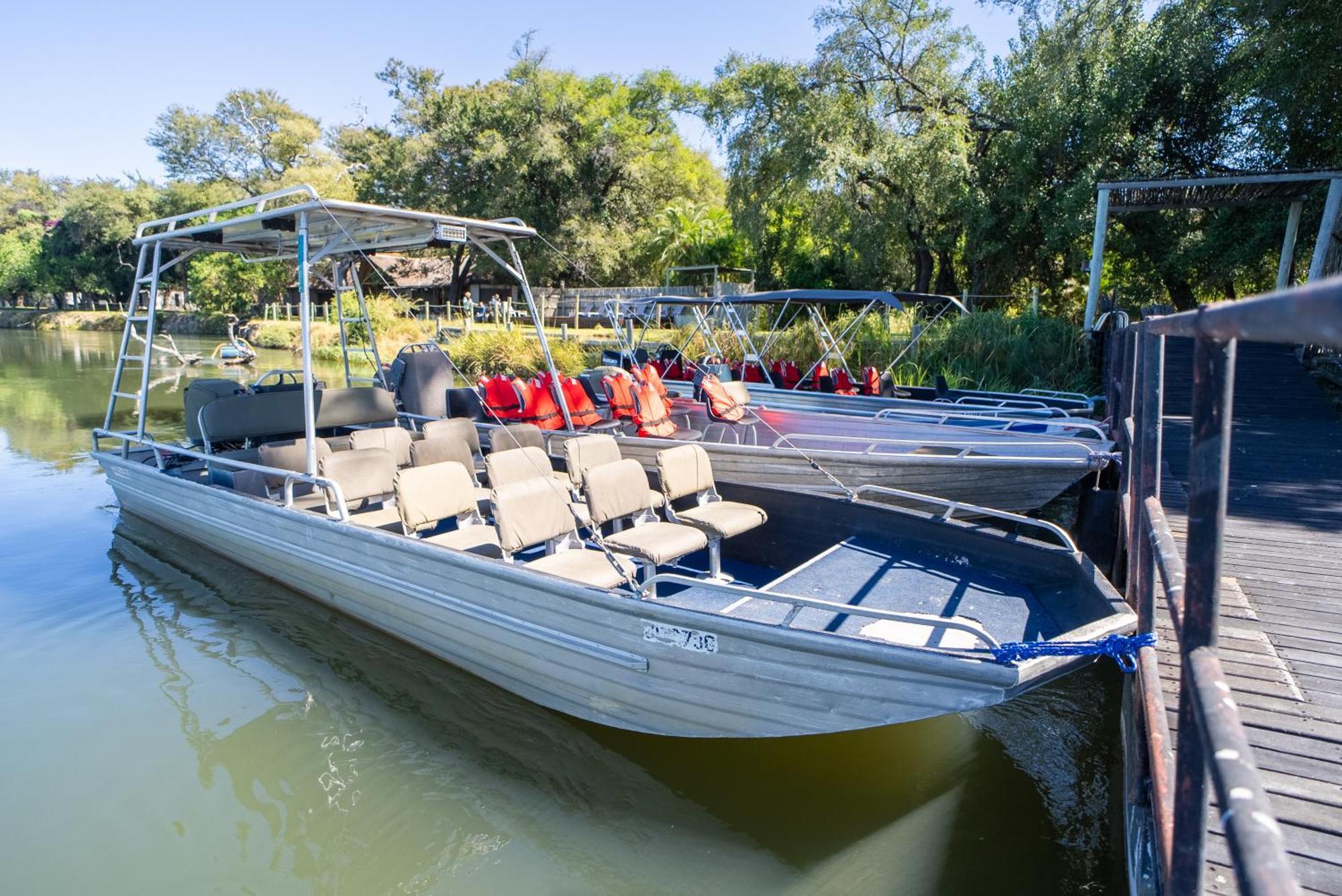 Shakawe River Lodge Eksteriør bilde